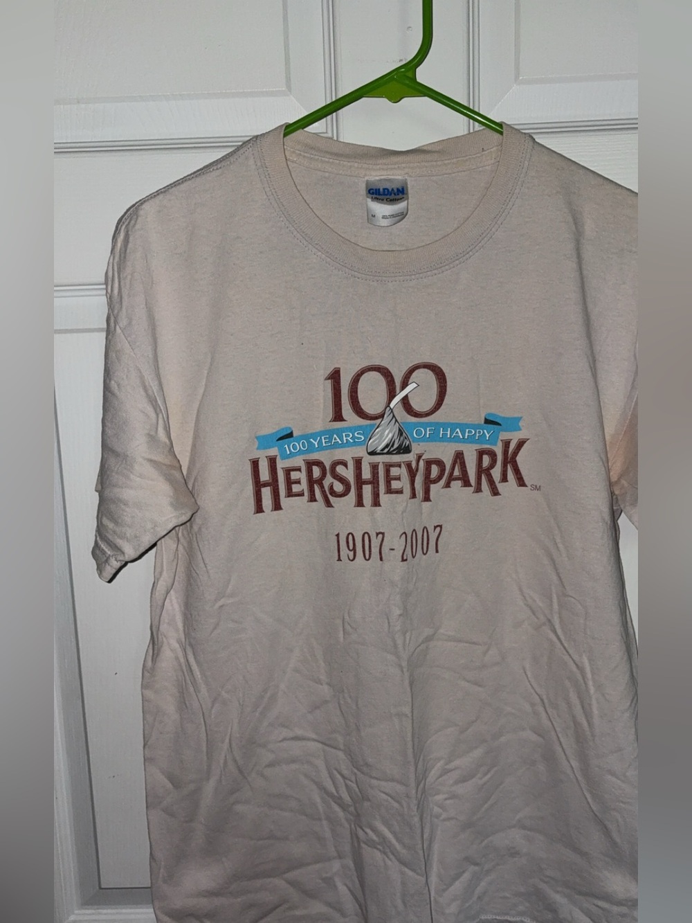 Vintage Hersheypark 100th Anniversary t-shirt. “100 Years of Happy” MEDIUM
